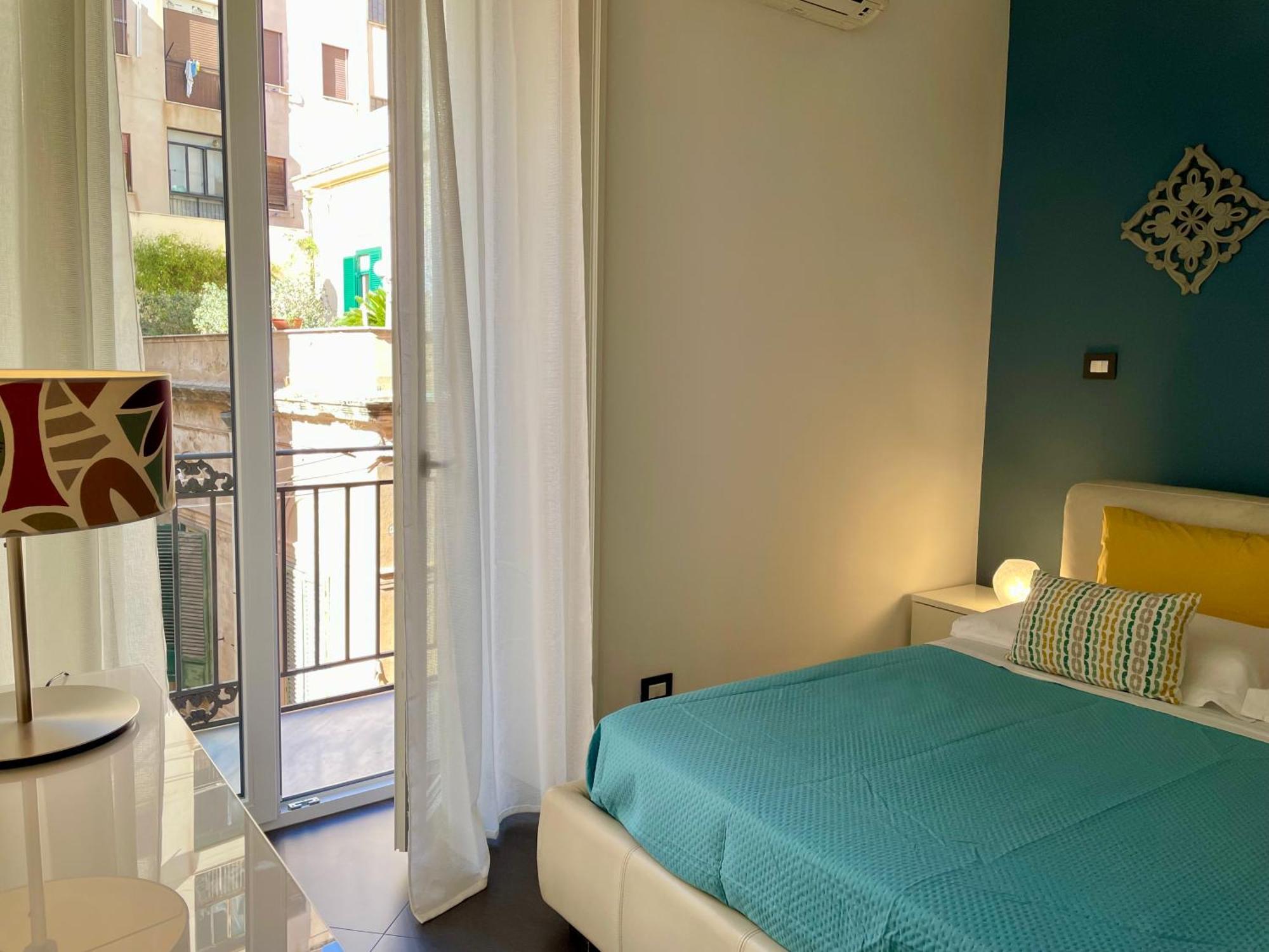 Essenze Di Sicilia Appartamento Cavour In Centro Palermo Luaran gambar